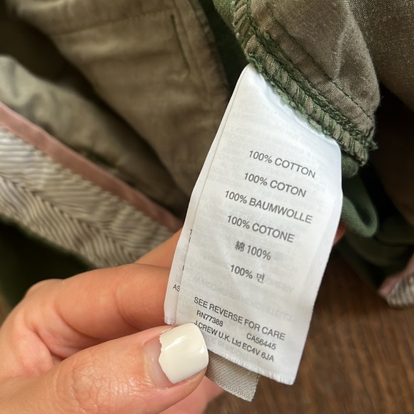 EUC J CREW Factory Shorts Womens 00 Green Chino Mid Rise Cotton 3” Inseam - Picture 4 of 4